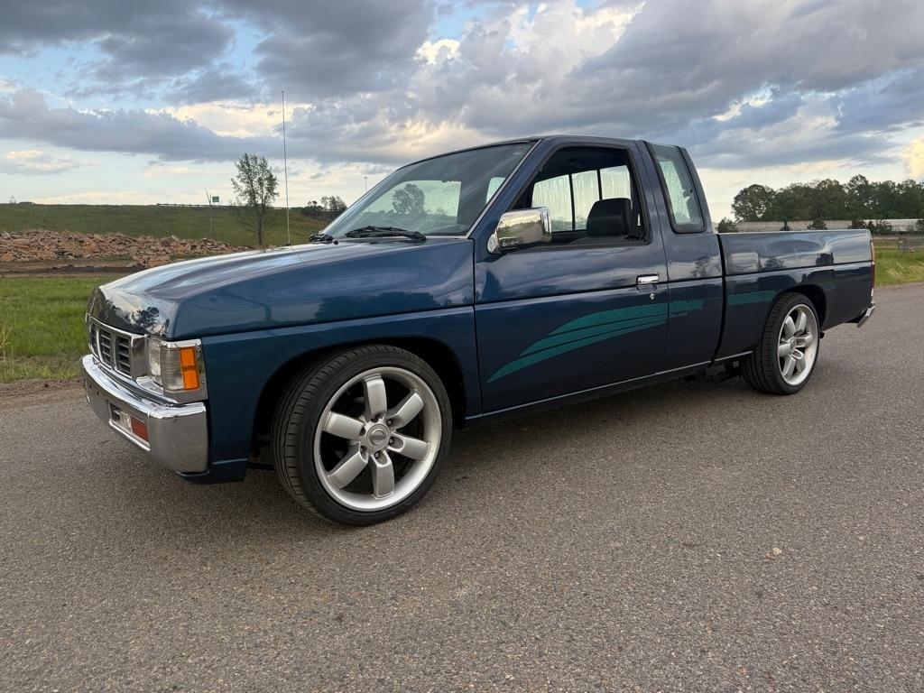 Nissan Pickup XE King Cab 2WD 1994