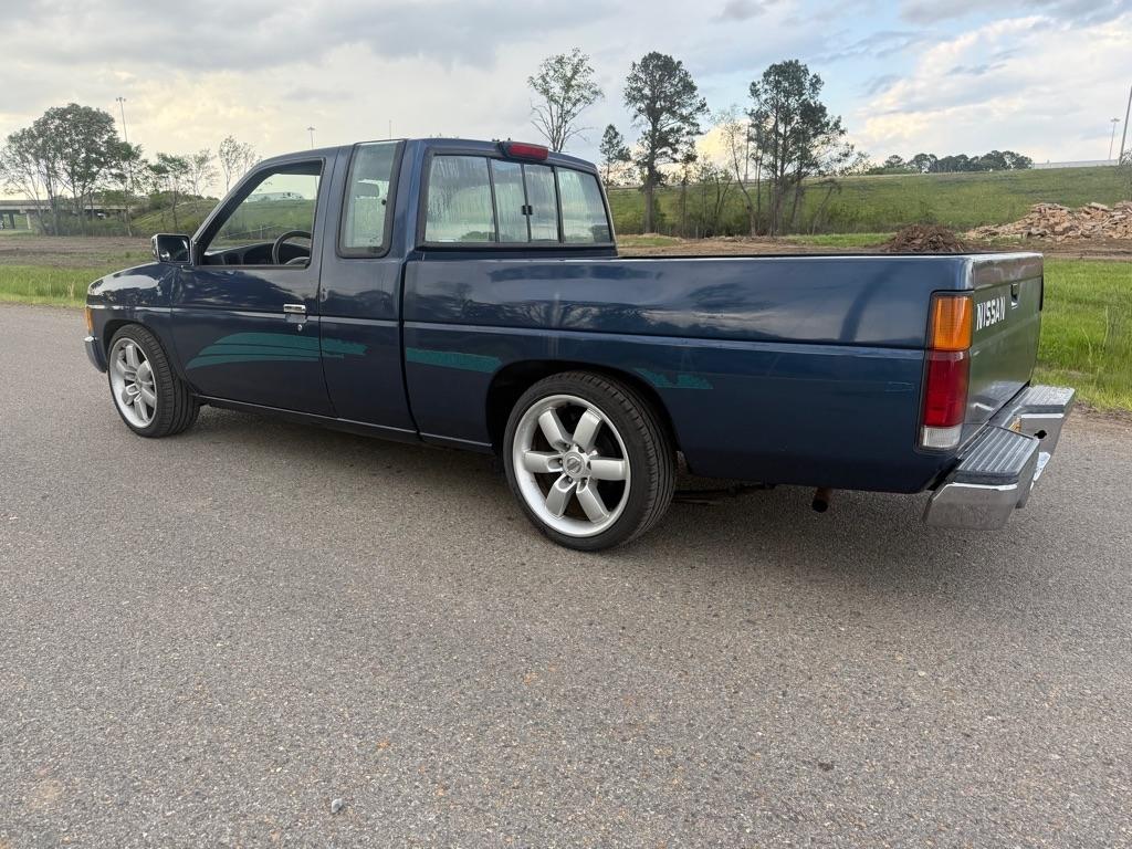 Nissan Pickup XE King Cab 2WD 1994