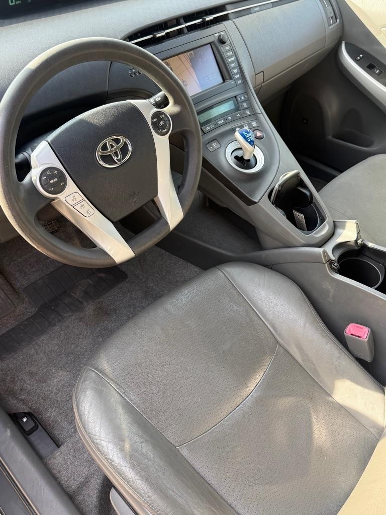 Toyota Prius Prius V 2010