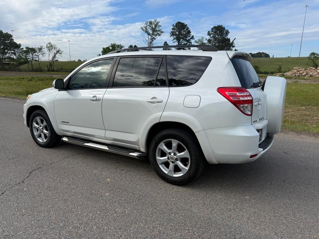 Toyota RAV4 Limited I4 2WD 2012