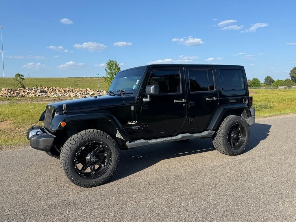 Jeep Wrangler Unlimited Sahara 4WD 2014