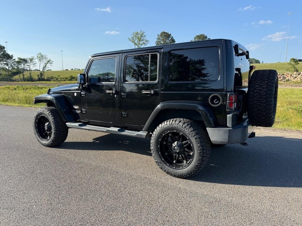 Jeep Wrangler Unlimited Sahara 4WD 2014