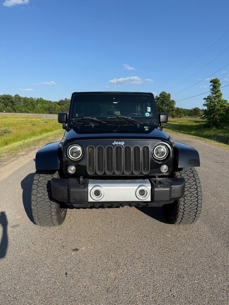 Jeep Wrangler Unlimited Sahara 4WD 2014
