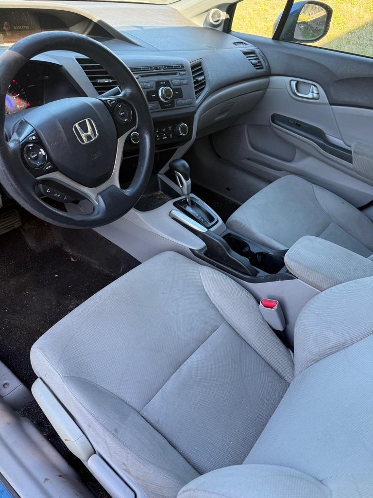 Honda Civic EX Sedan 5-Speed AT 2012