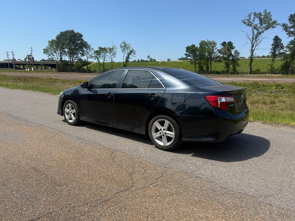 Toyota Camry L 2013