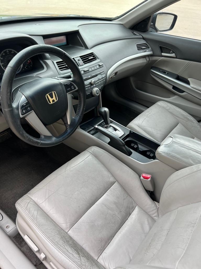 Honda Accord EX-L V-6 Sedan AT 2009