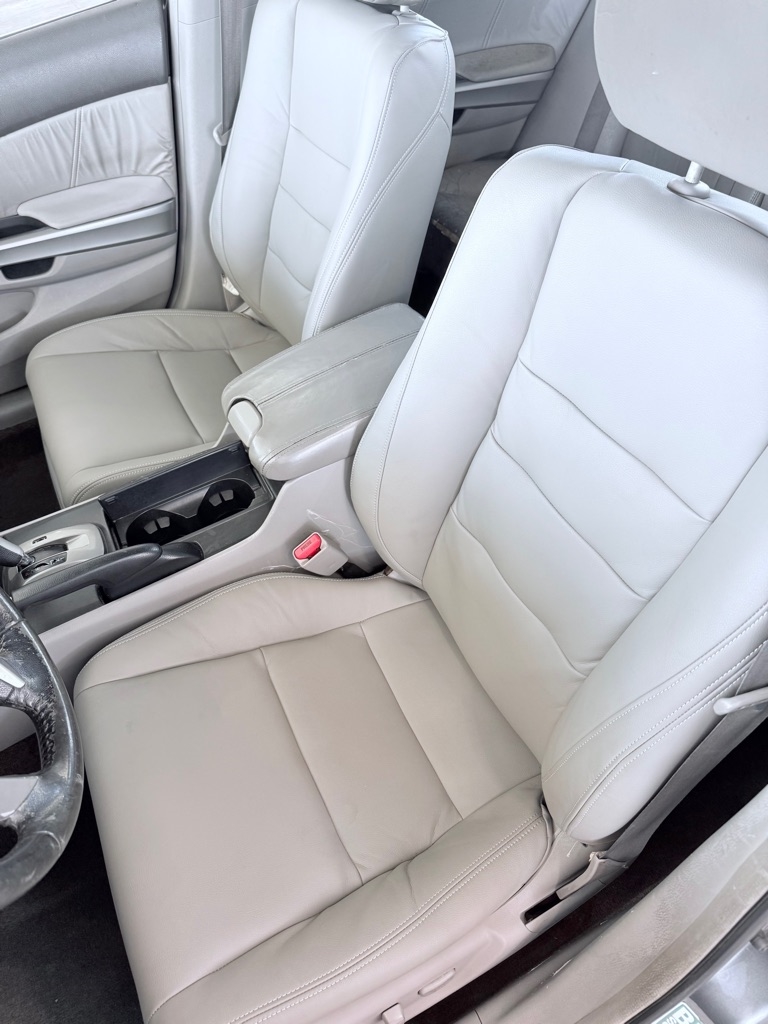 Honda Accord EX-L V-6 Sedan AT 2009