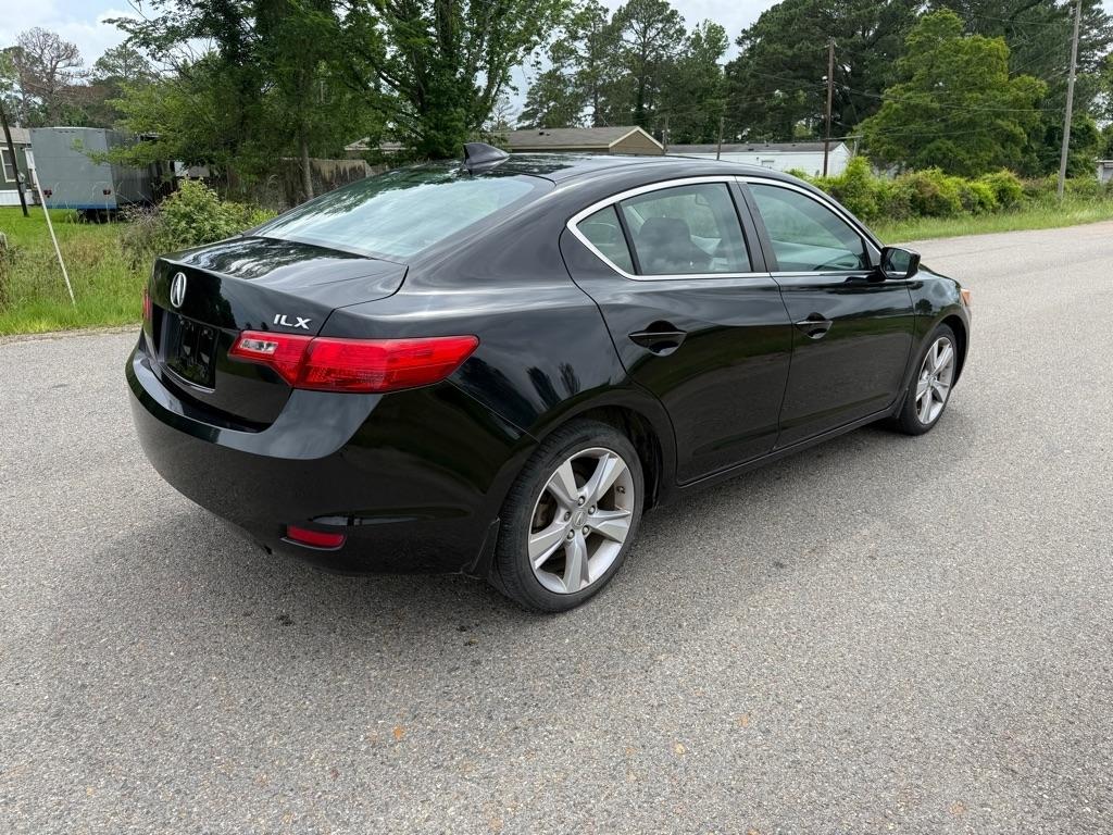 Acura ILX 5-Spd AT w/ Technology Package 2015