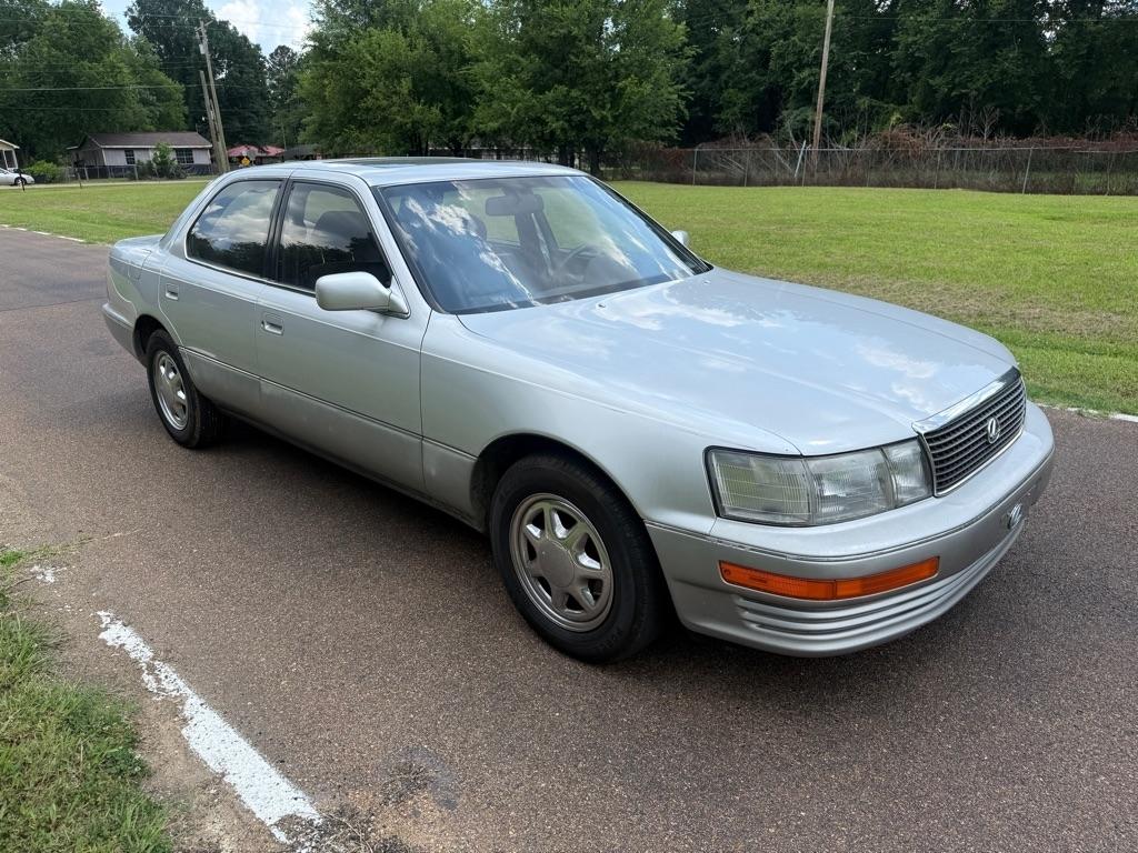 Lexus LS 400 Base 1991