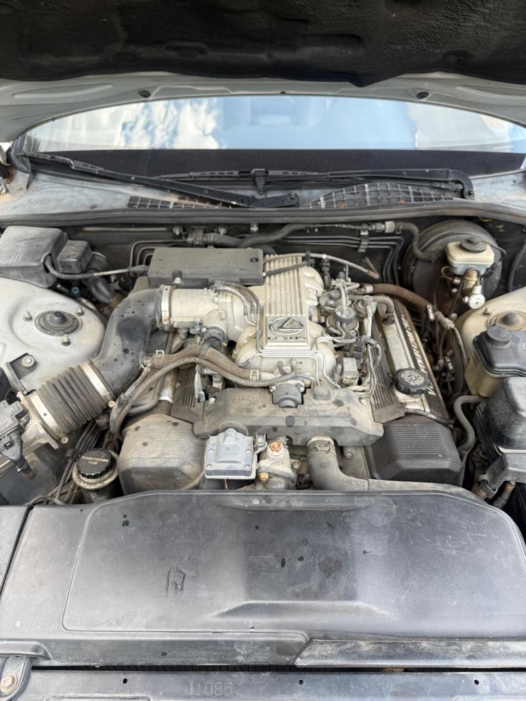 Lexus LS 400 Base 1991