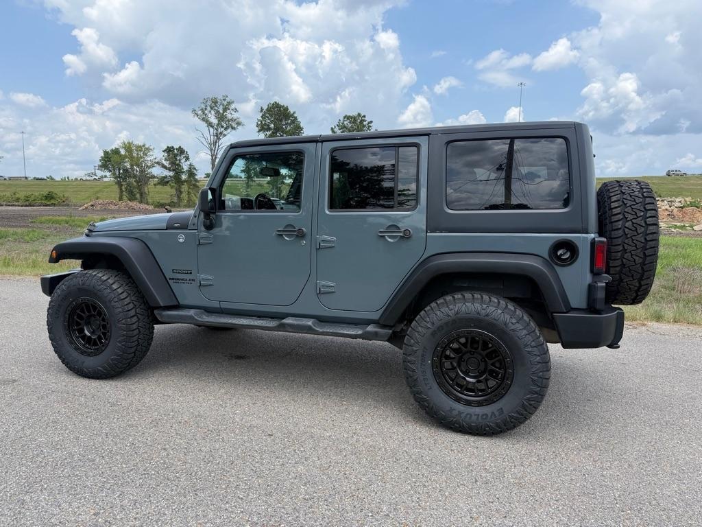 Jeep Wrangler Unlimited Sport 4WD 2014