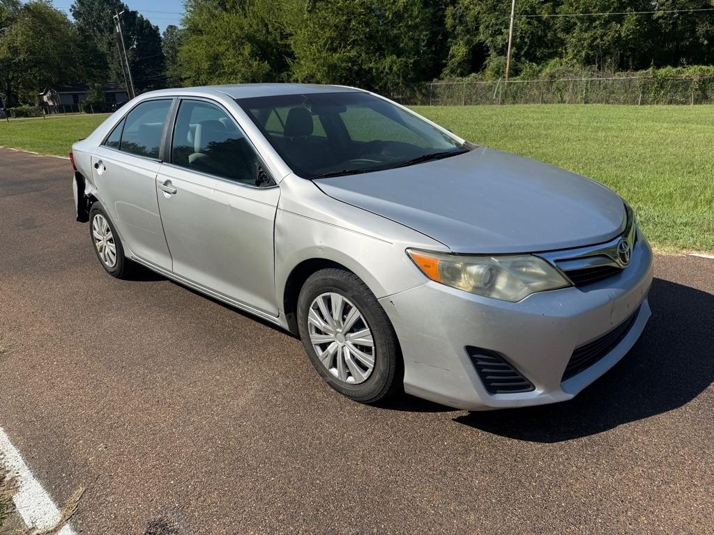 Toyota Camry SE 2012