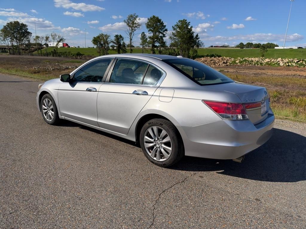 Honda Accord EX-L V6 Sedan AT 2012