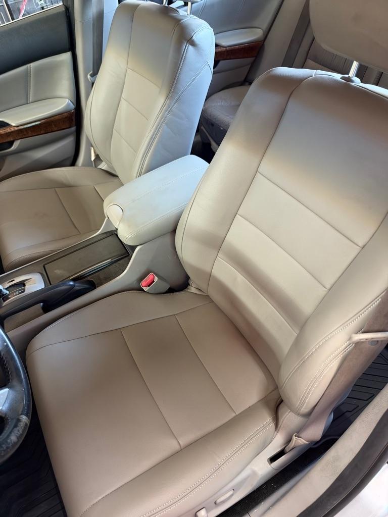 Honda Accord EX-L V6 Sedan AT 2012