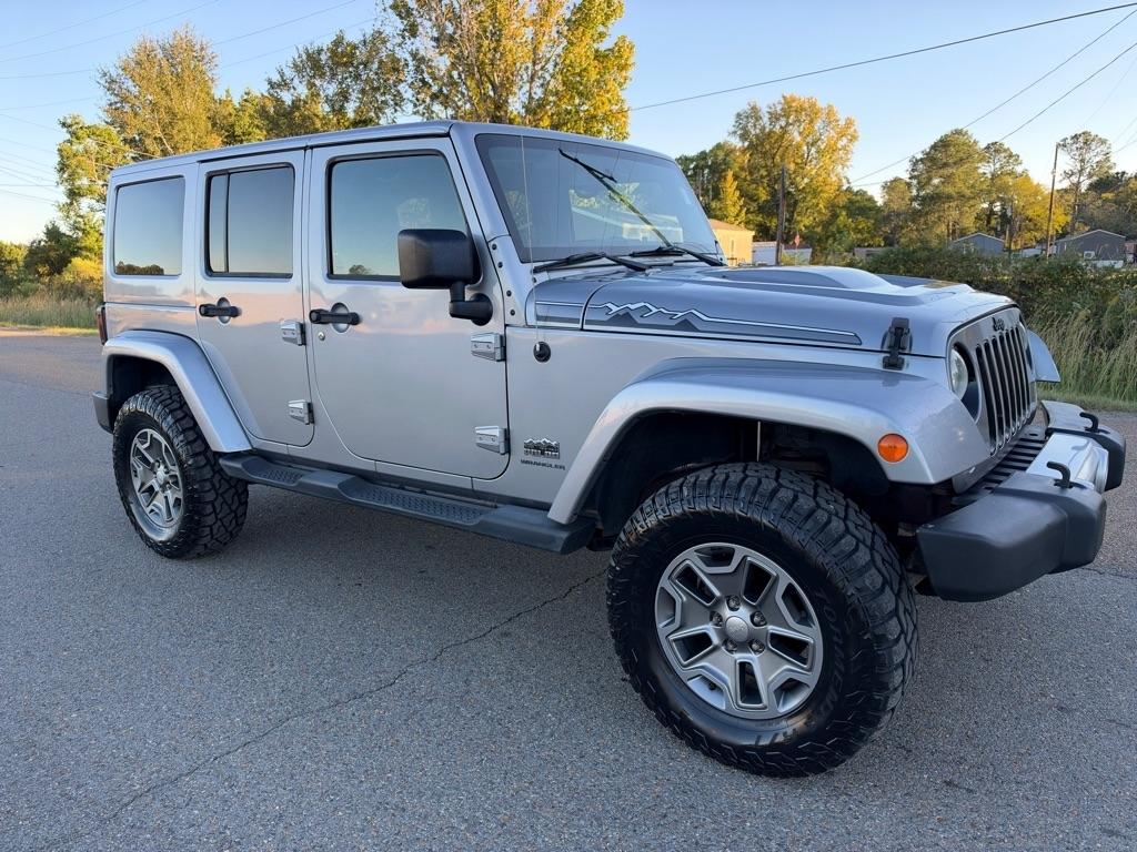 Jeep Wrangler Unlimited Sahara 4WD 2014