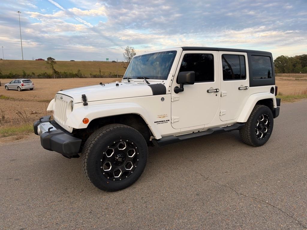 2013 Jeep Wrangler Unlimited Sahara 4WD