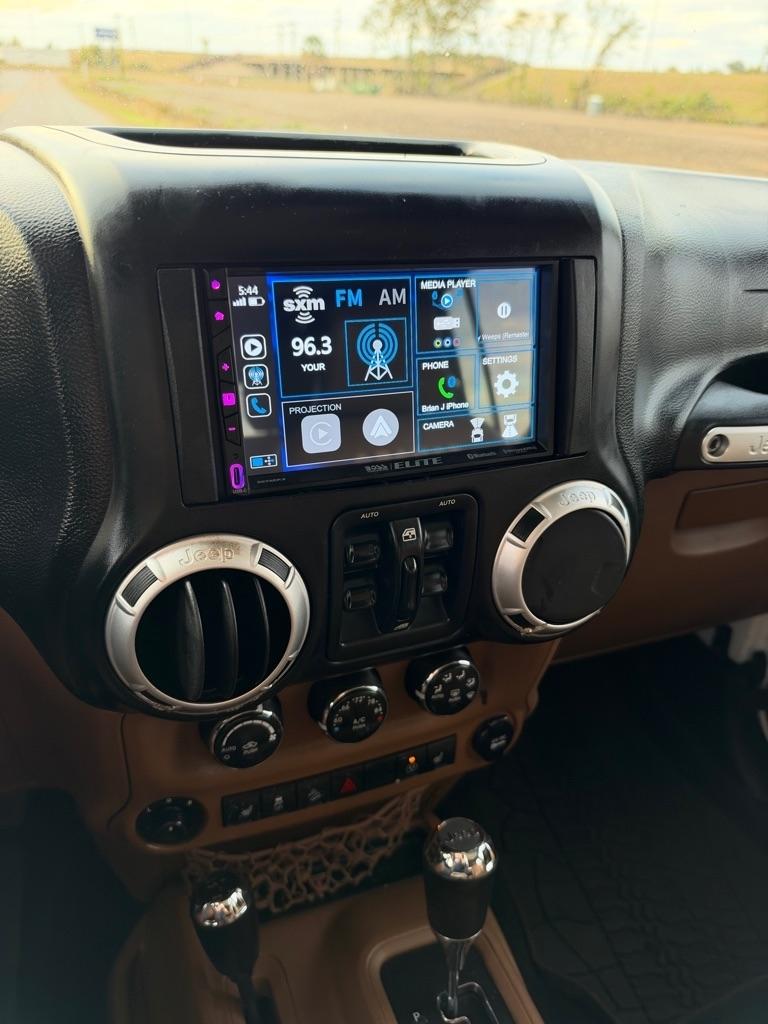 Jeep Wrangler Unlimited Sahara 4WD 2013