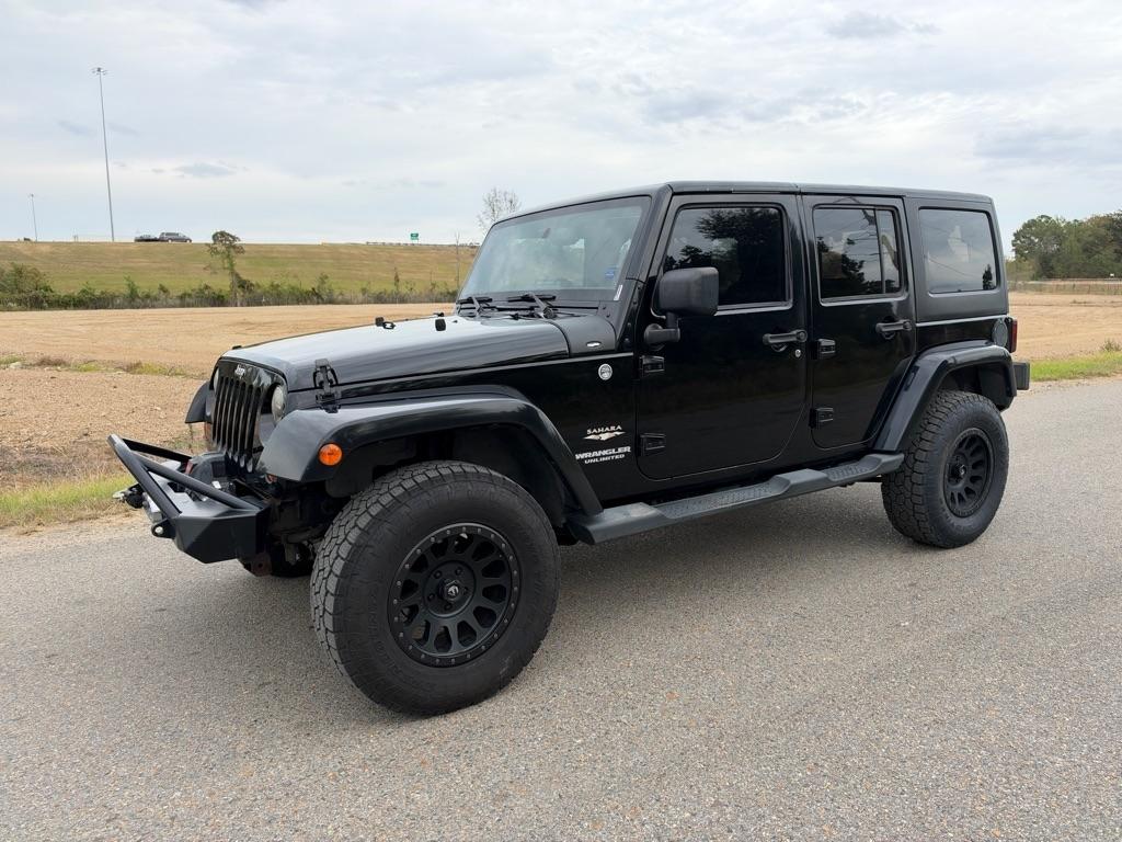 Jeep Wrangler Unlimited Sahara 4WD 2013