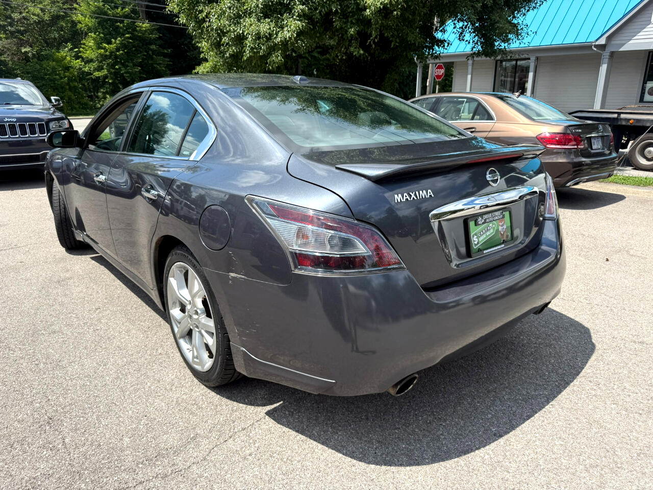 Nissan Maxima S 2012