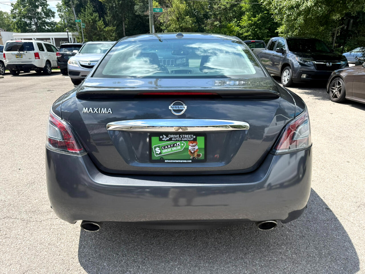 Nissan Maxima S 2012