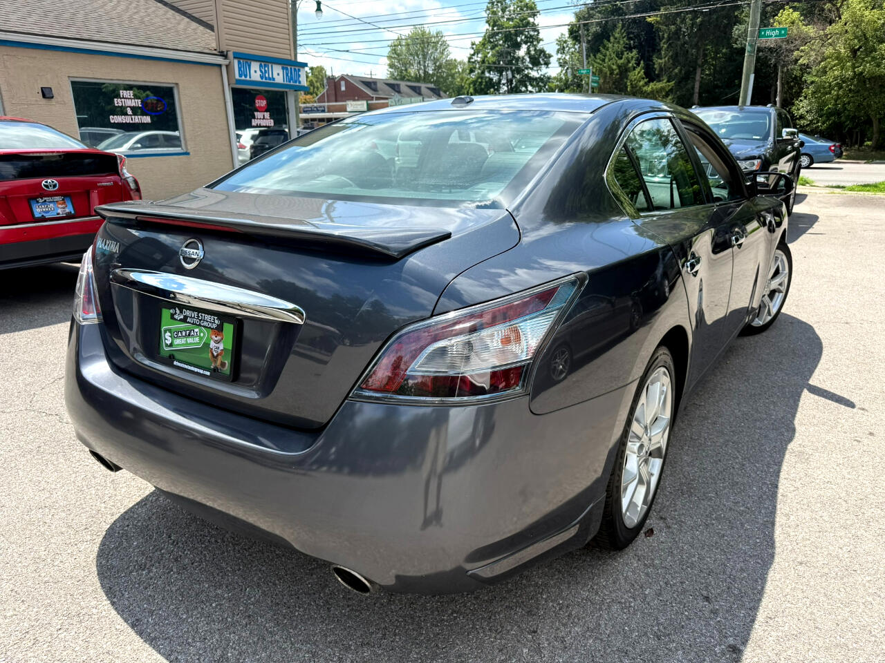 Nissan Maxima S 2012