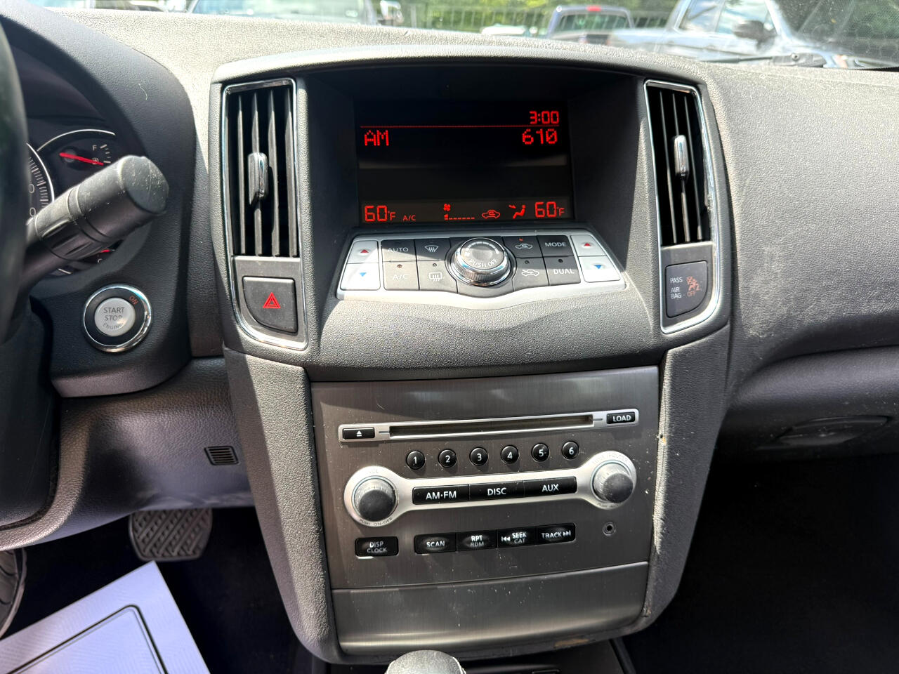 Nissan Maxima S 2012