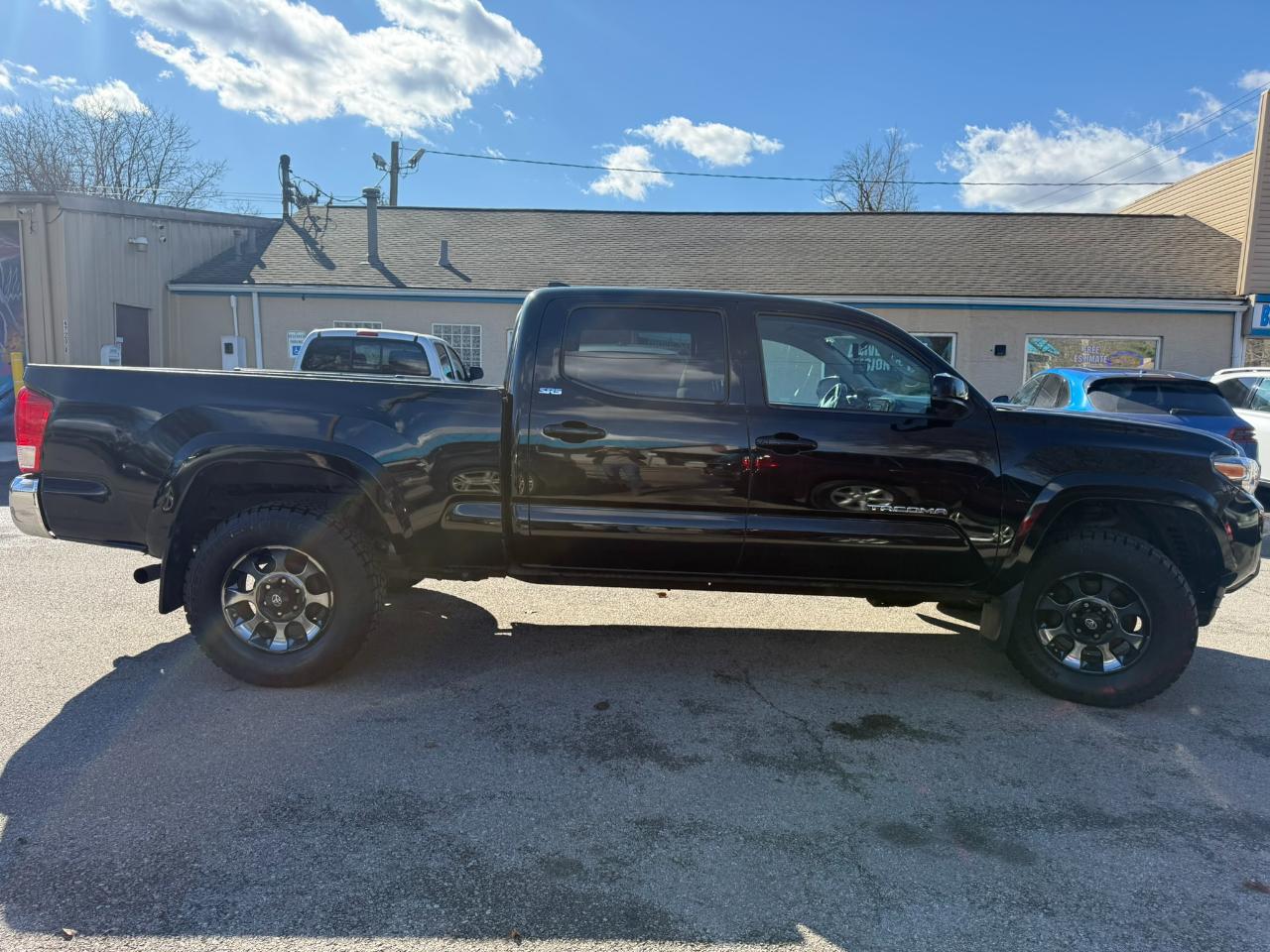 Toyota Tacoma SR5 Double Cab Super Long Bed V6 6AT 4WD 2016