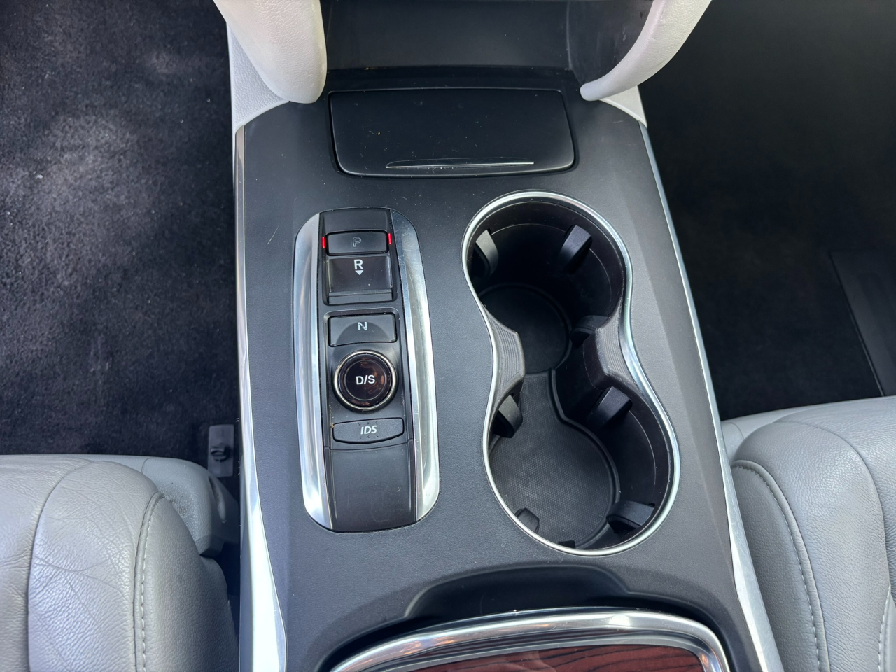 Acura MDX SH-AWD 9-Spd AT 2016