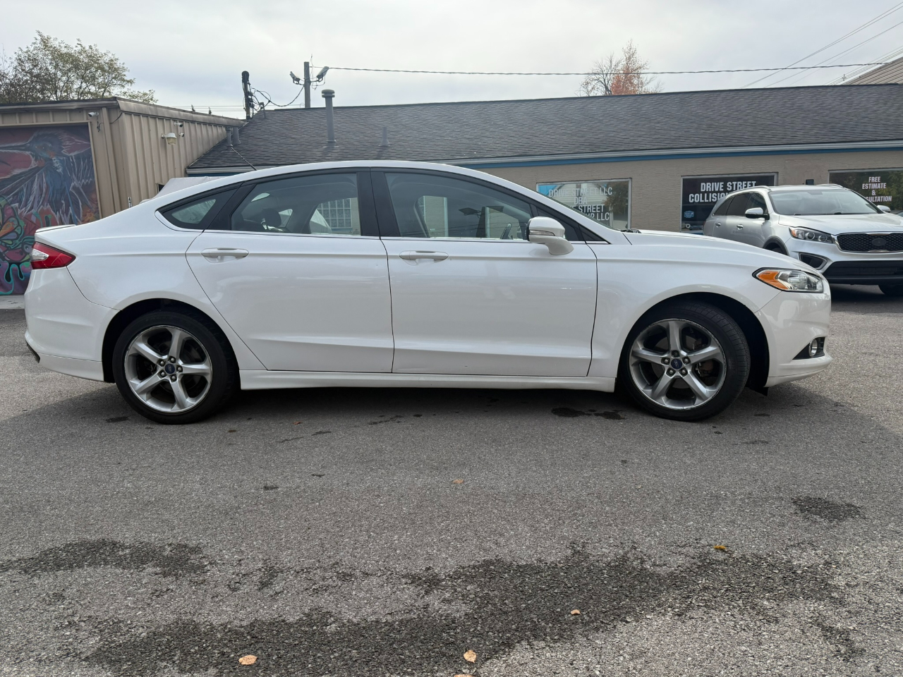Ford Fusion SE 2016