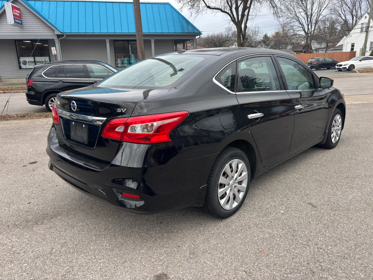 Nissan Sentra SV 4D Sedan 2017
