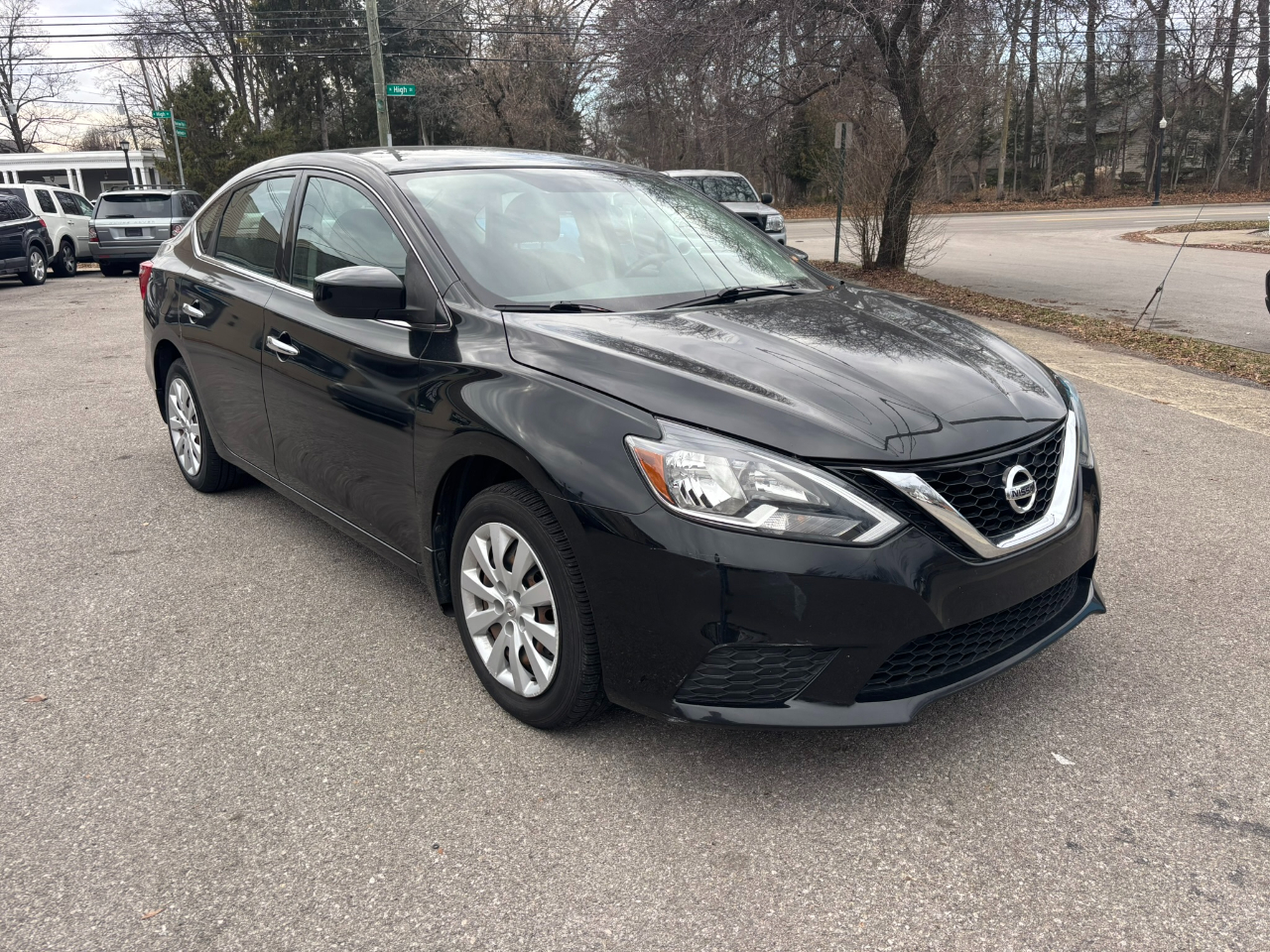 Nissan Sentra SV 4D Sedan 2017