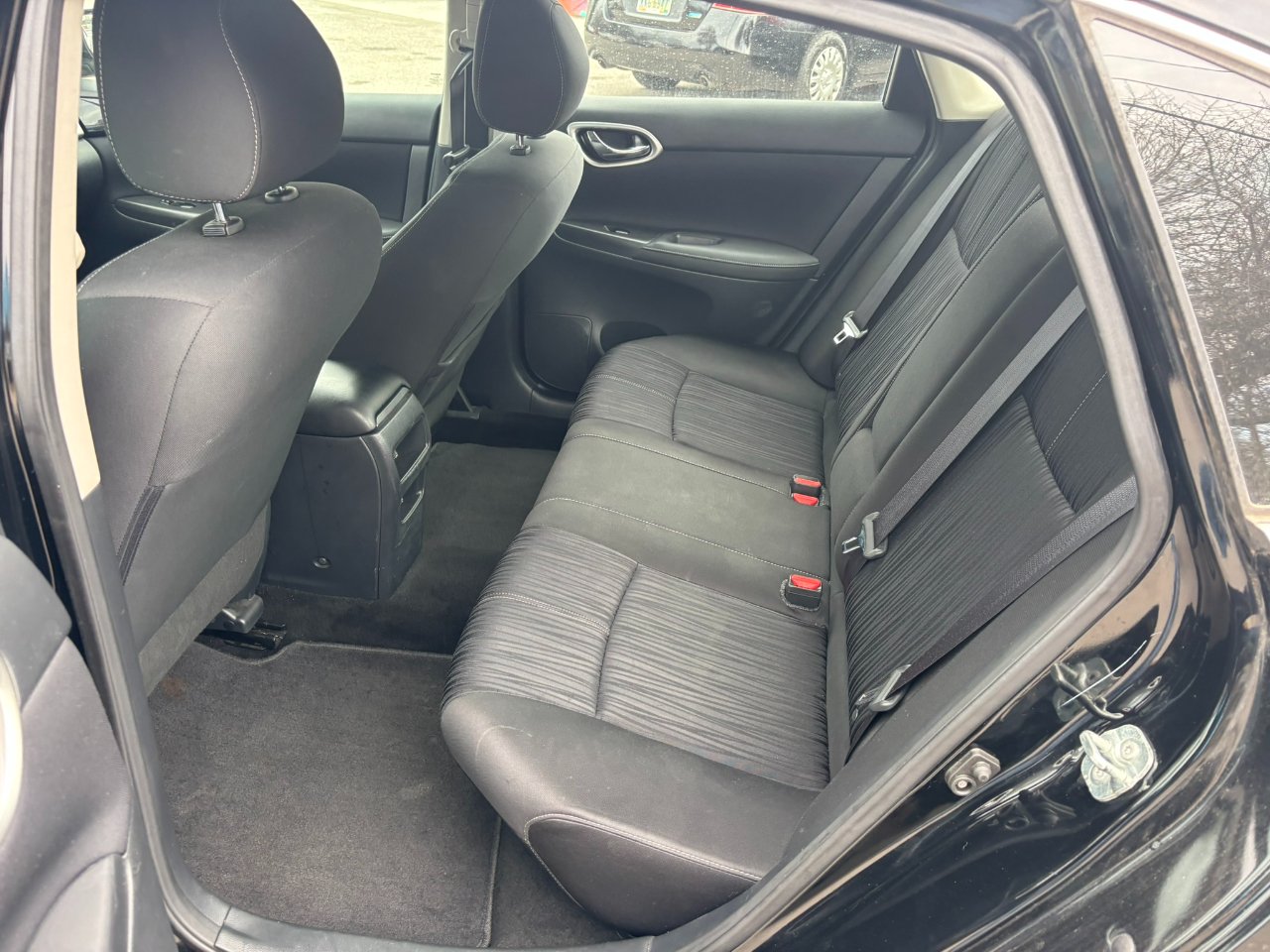 Nissan Sentra SV 4D Sedan 2017