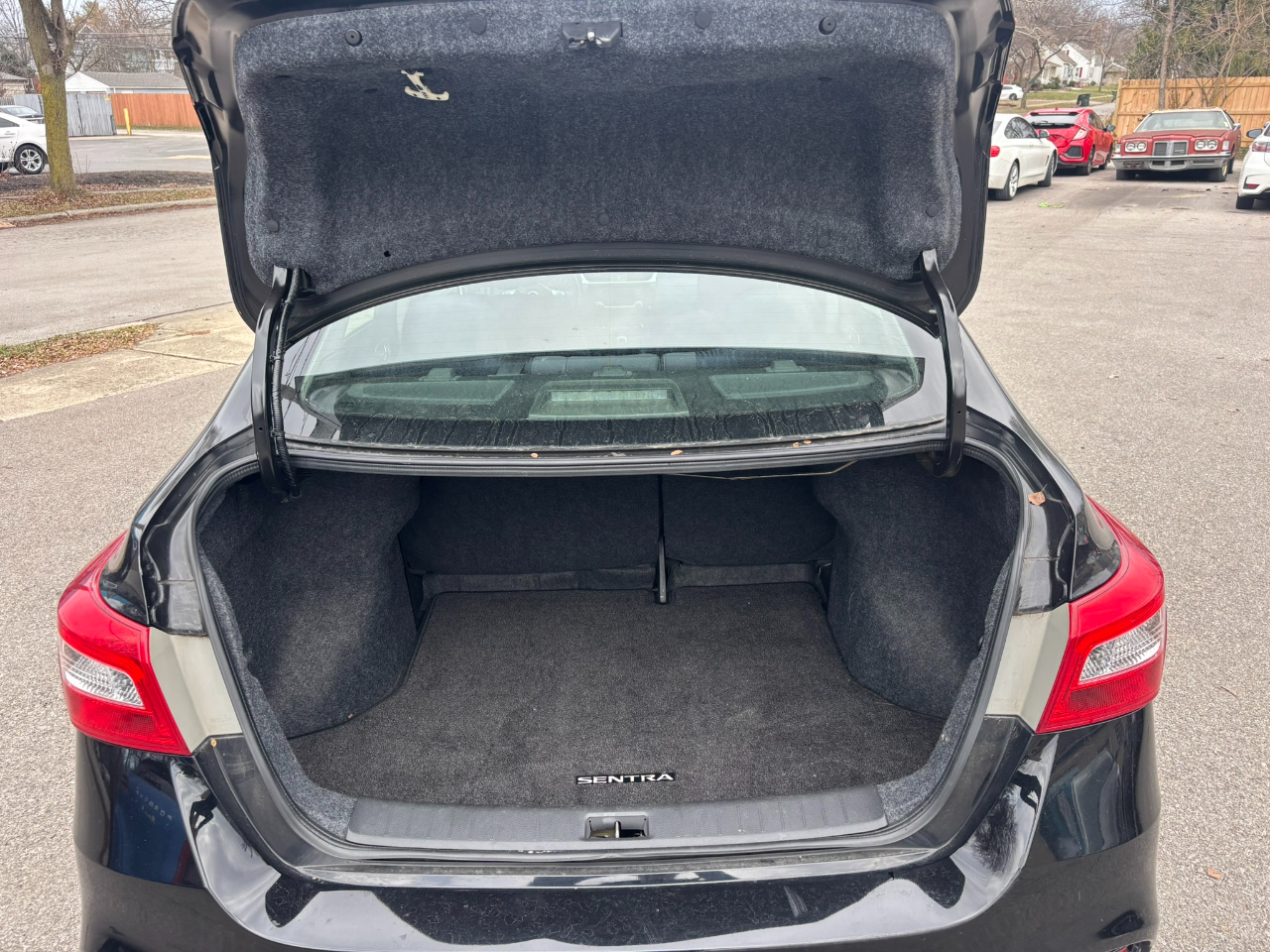 Nissan Sentra SV 4D Sedan 2017