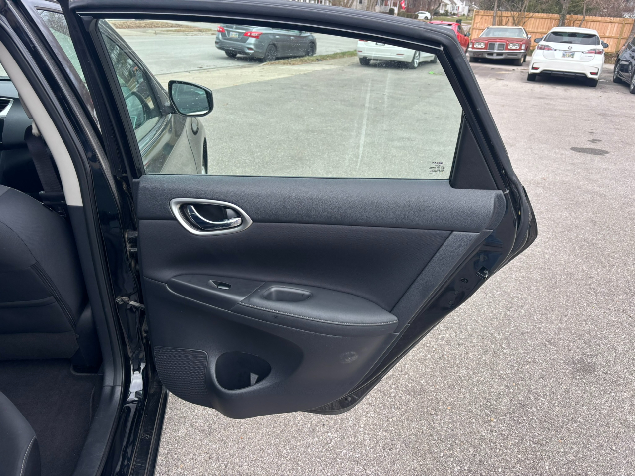 Nissan Sentra SV 4D Sedan 2017