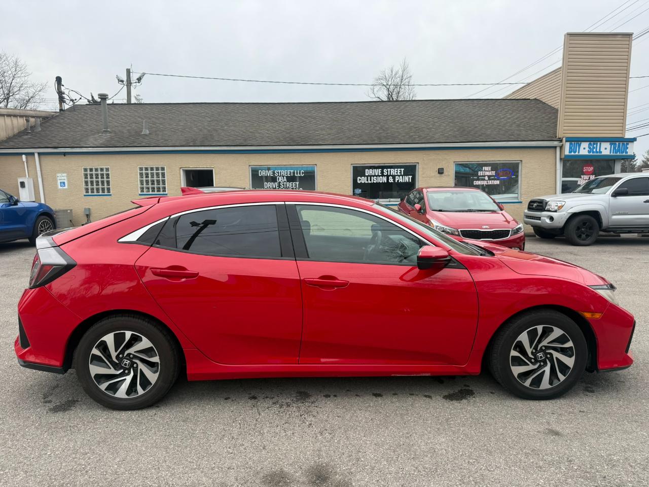 Honda Civic LX Hatchback 2017