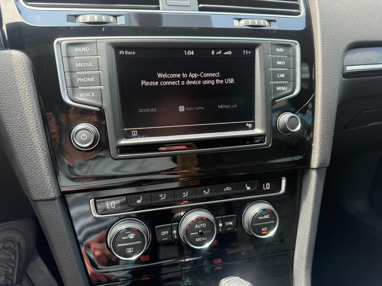Volkswagen Golf R DCS and Navigation 6A 2017