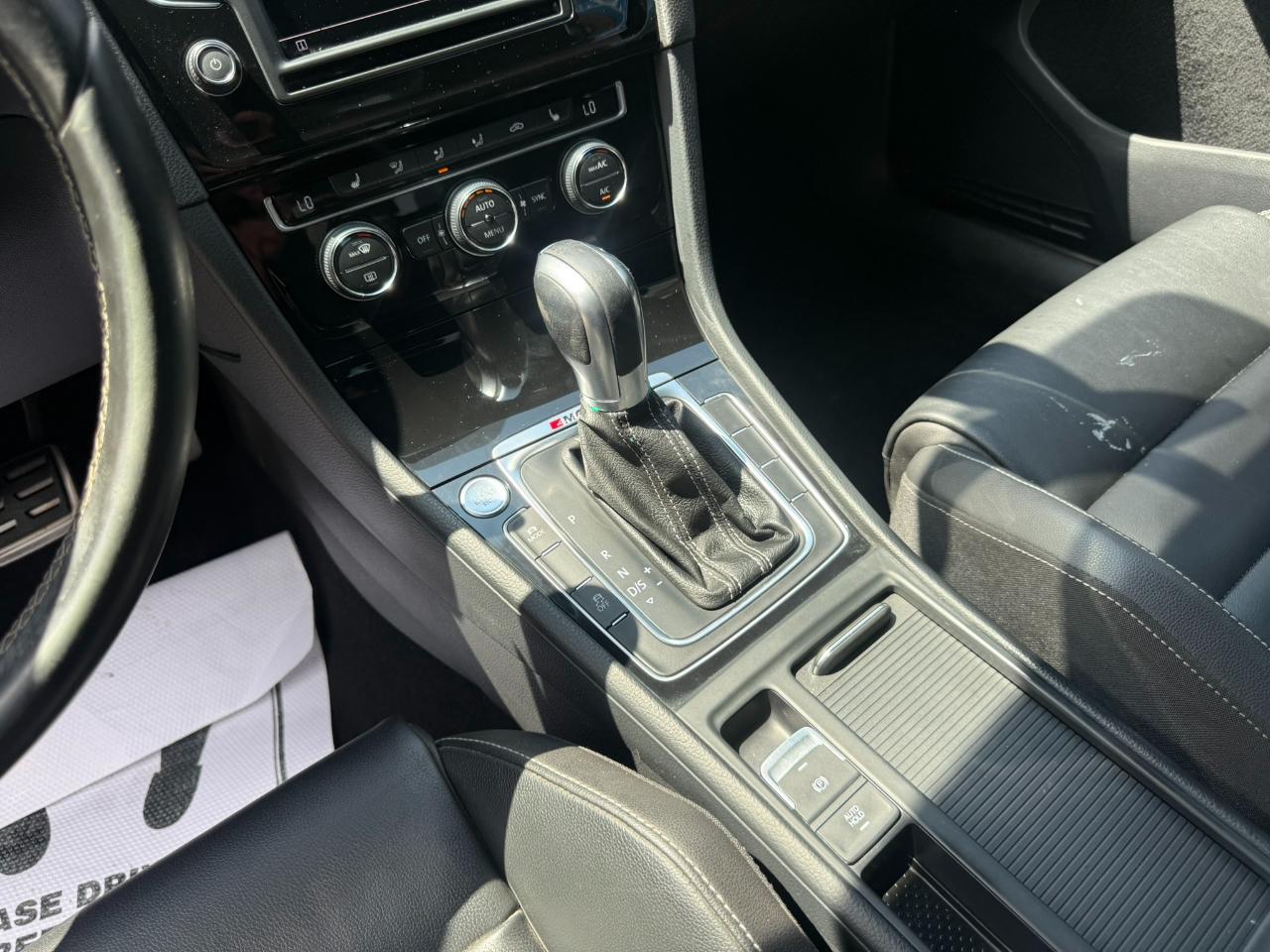 Volkswagen Golf R DCS and Navigation 6A 2017