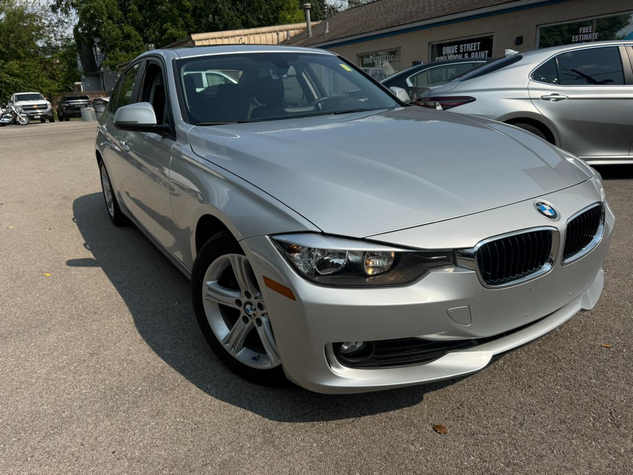 BMW 3-Series 320i xDrive 2014