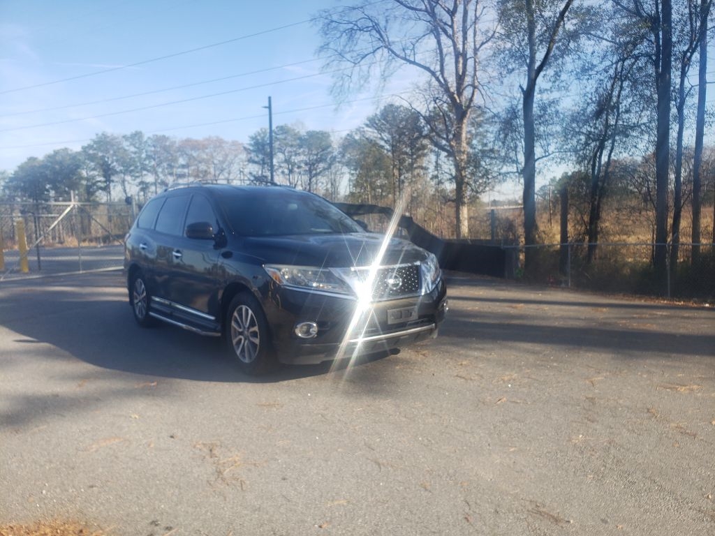 2016 Nissan Pathfinder SL