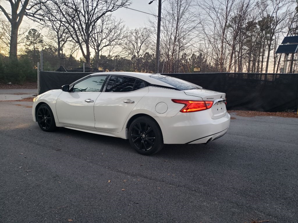 Nissan Maxima  2017