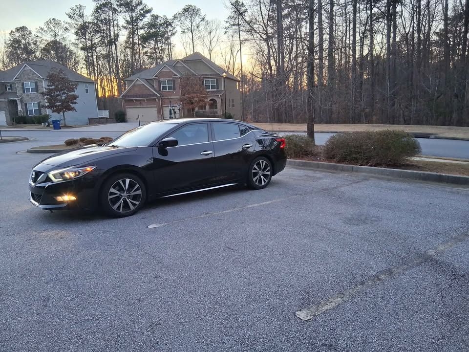 Nissan Maxima  2017