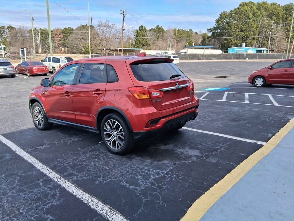 Mitsubishi Outlander Sport  2019