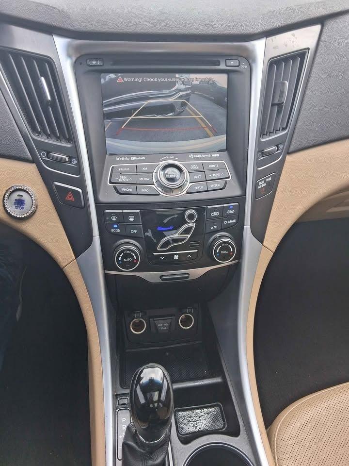 Hyundai Sonata Hybrid  2014