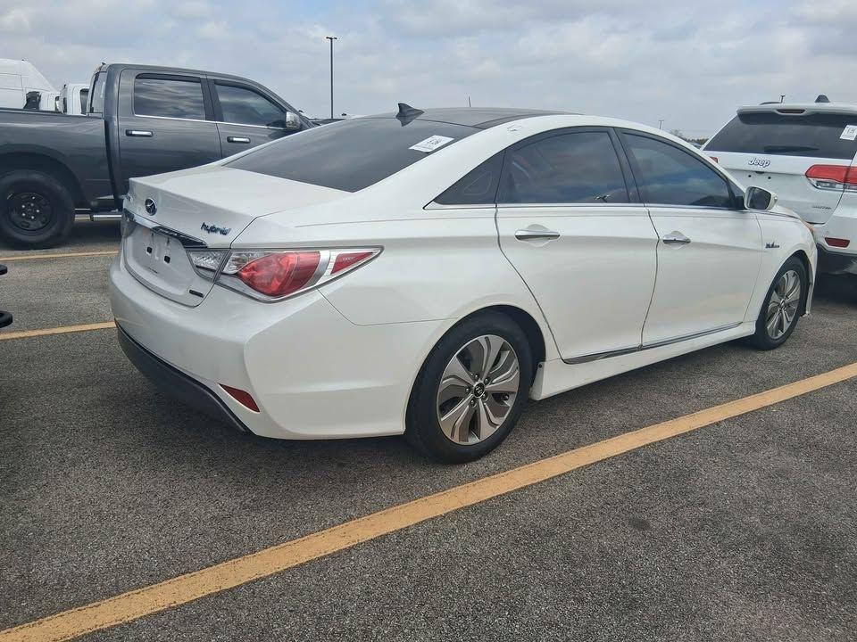 Hyundai Sonata Hybrid  2014