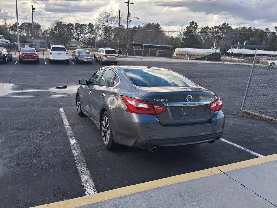 Nissan Altima  2017