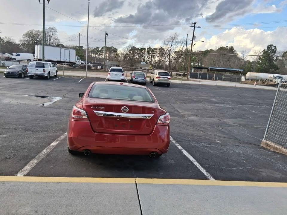 Nissan Altima  2015