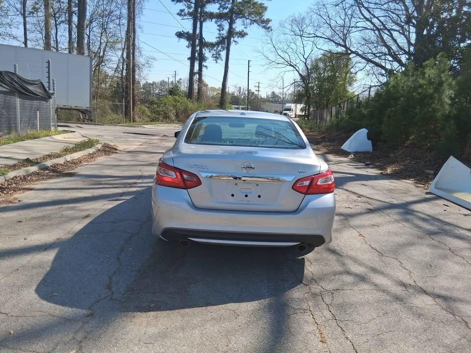 Nissan Altima  2017