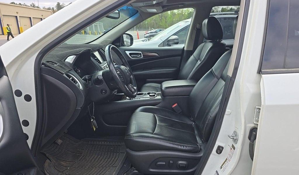 Nissan Pathfinder  2015