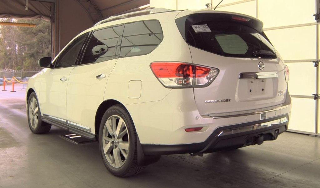 Nissan Pathfinder  2015