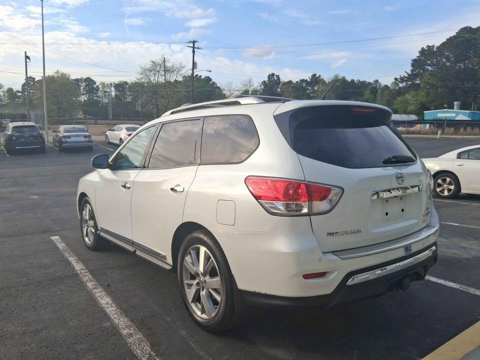 Nissan Pathfinder Platinum 2015